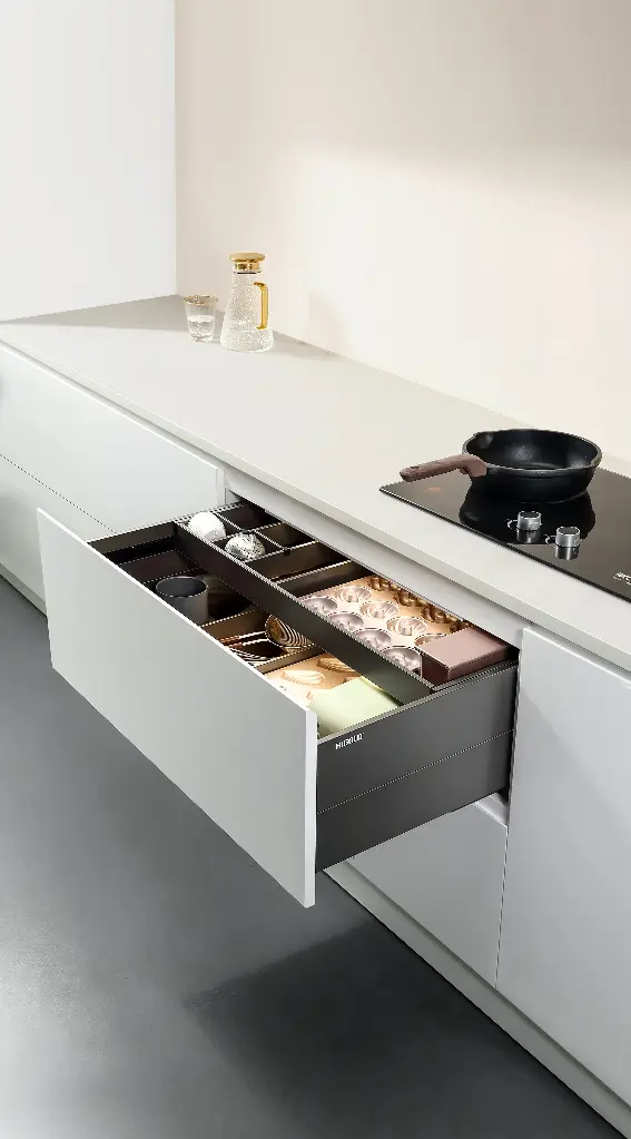 [HG-303585] HIGOLD Pull-Out Kitchen Drawer – Deep Storage System – 600mm